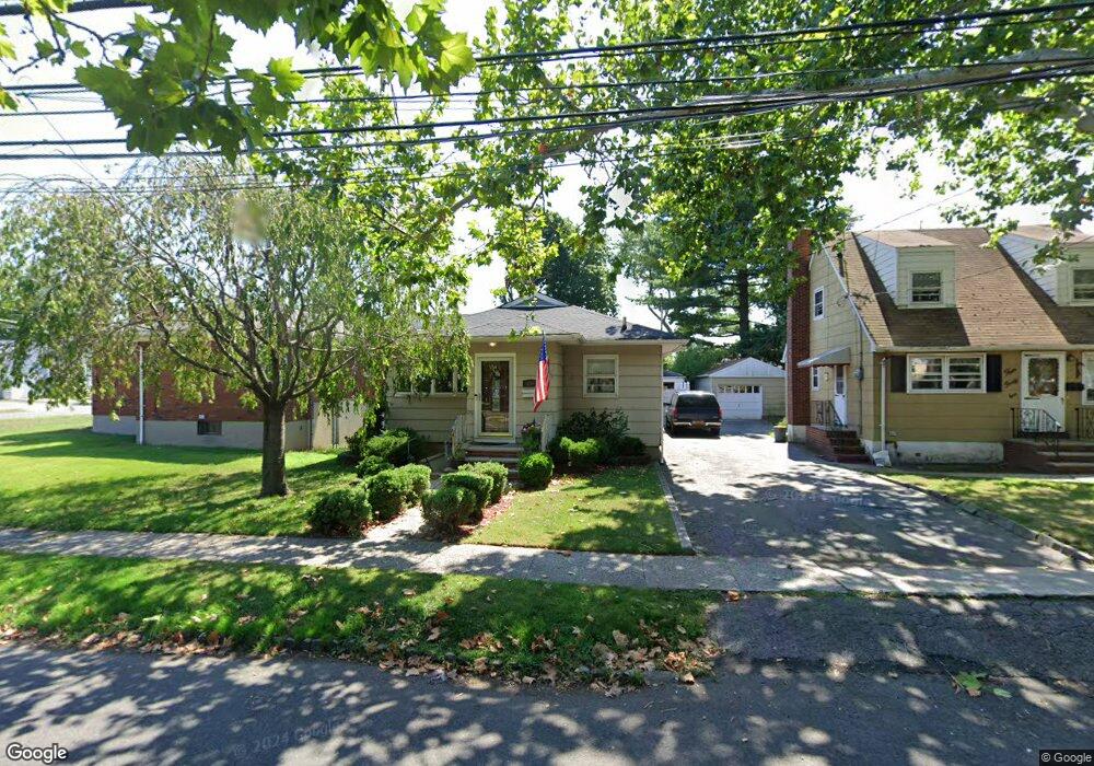 436 Watchogue Rd, Staten Island, NY 10314 - photo 1