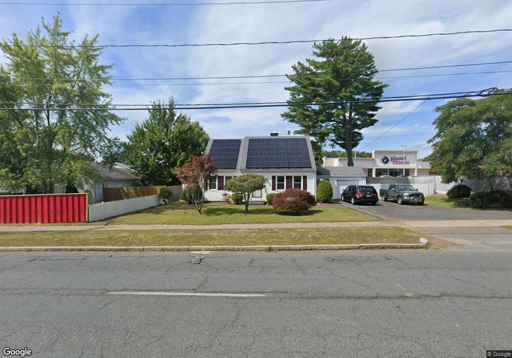 526 Parker St, Springfield, MA 01129 - photo 1