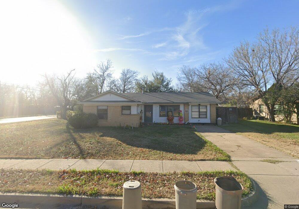 5101 Roberta Dr, North Richland Hills, TX 76180 - photo 1