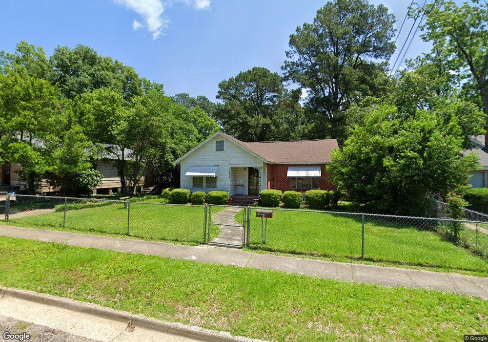 1025 N 11th Ave, Laurel, MS 39440 - photo 1
