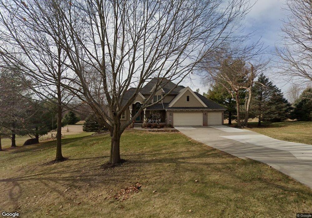 2200 W 21st St N, Newton, IA 50208 - photo 1