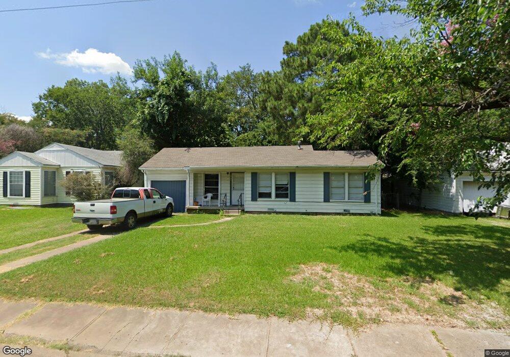 249 Graham Ave, Bonham, TX 75418 - photo 1