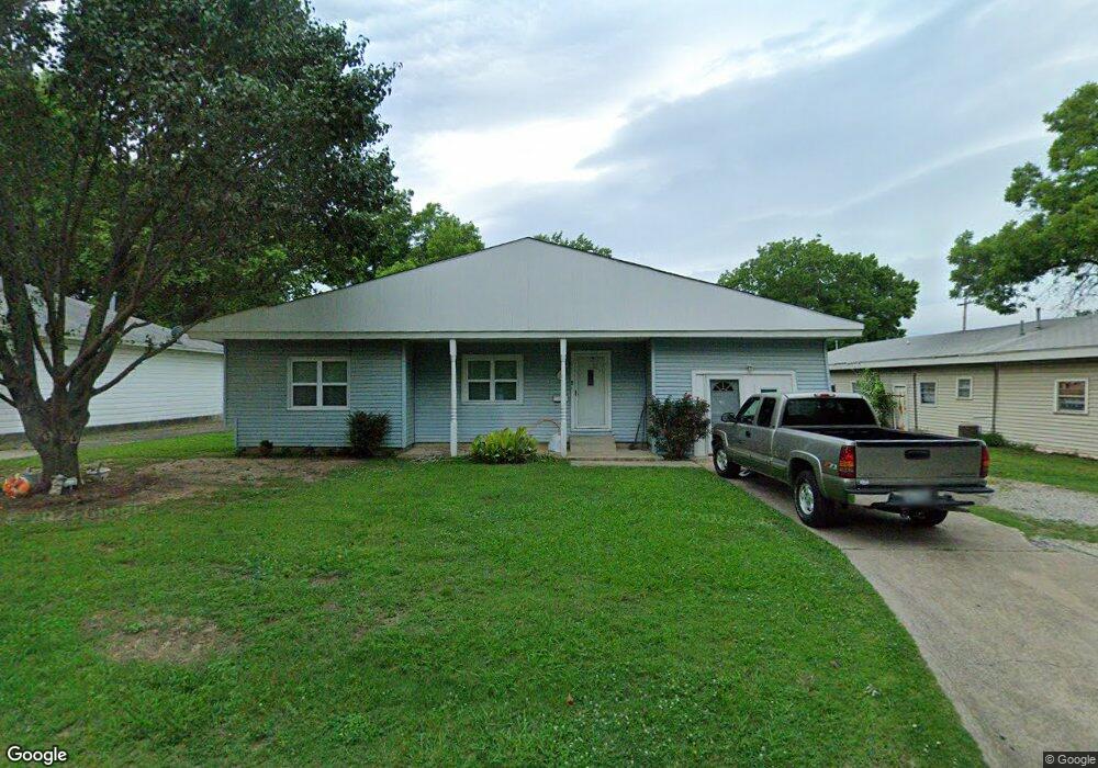 1111 A St NE, Ardmore, OK 73401 - photo 1