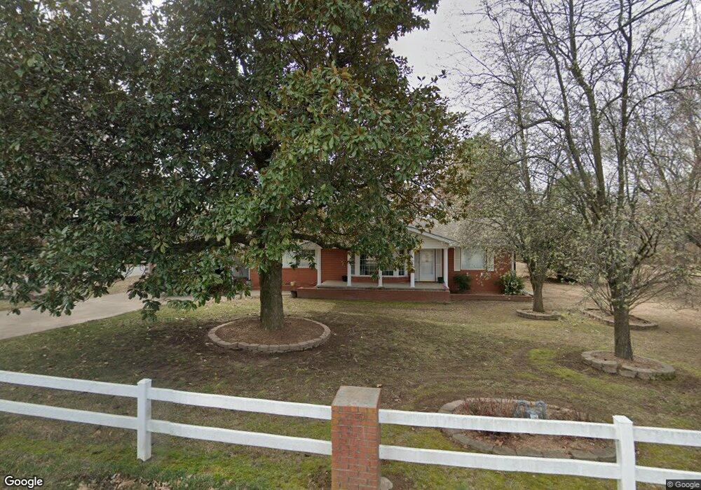 2202 W University St, Siloam Springs, AR 72761 - photo 1