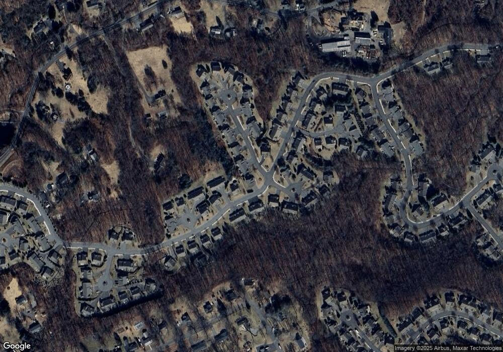 515 Heatherwood Ct, Oxford, CT 06478 - photo 1