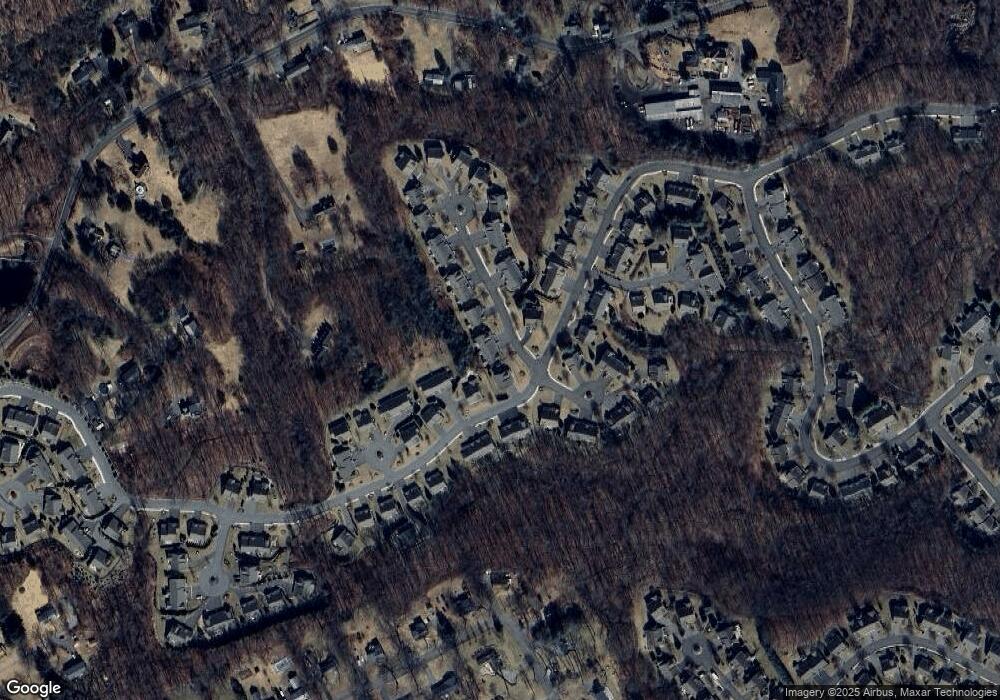 521 Heatherwood Ct, Oxford, CT 06478 - photo 1