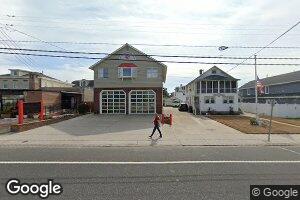 5 N Commonwealth Ave, Strathmere, NJ 08248