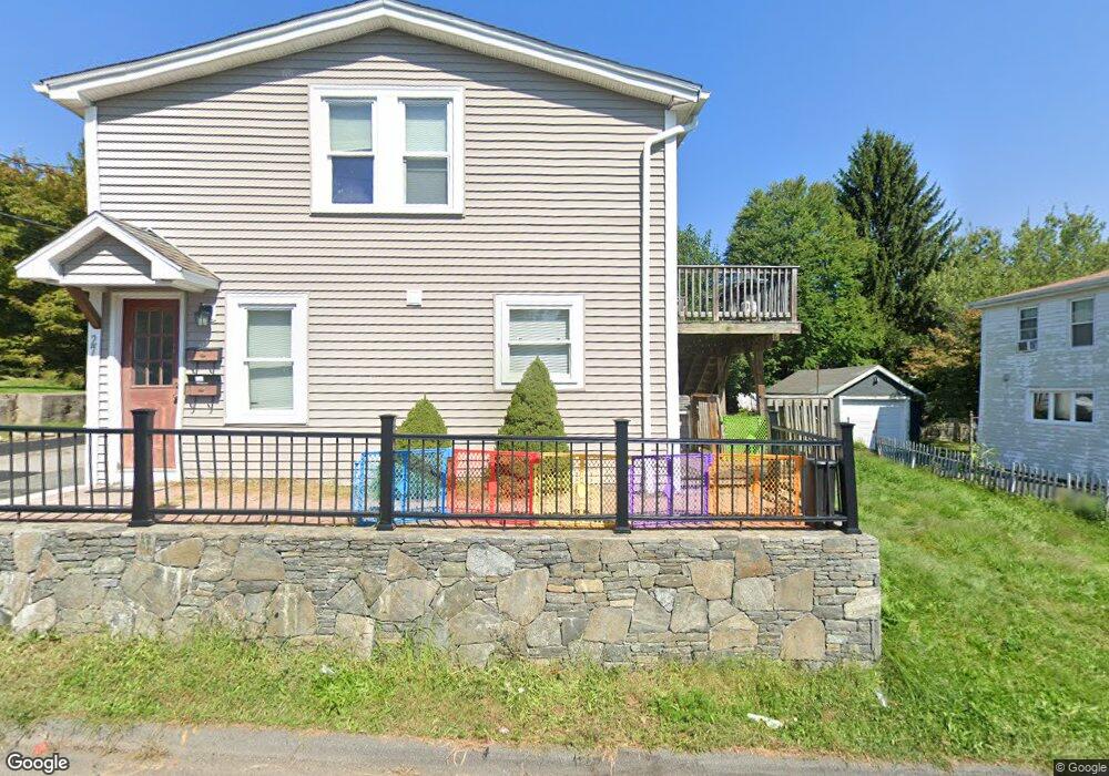 27 Lawrence St, Milford, MA 01757 - photo 1