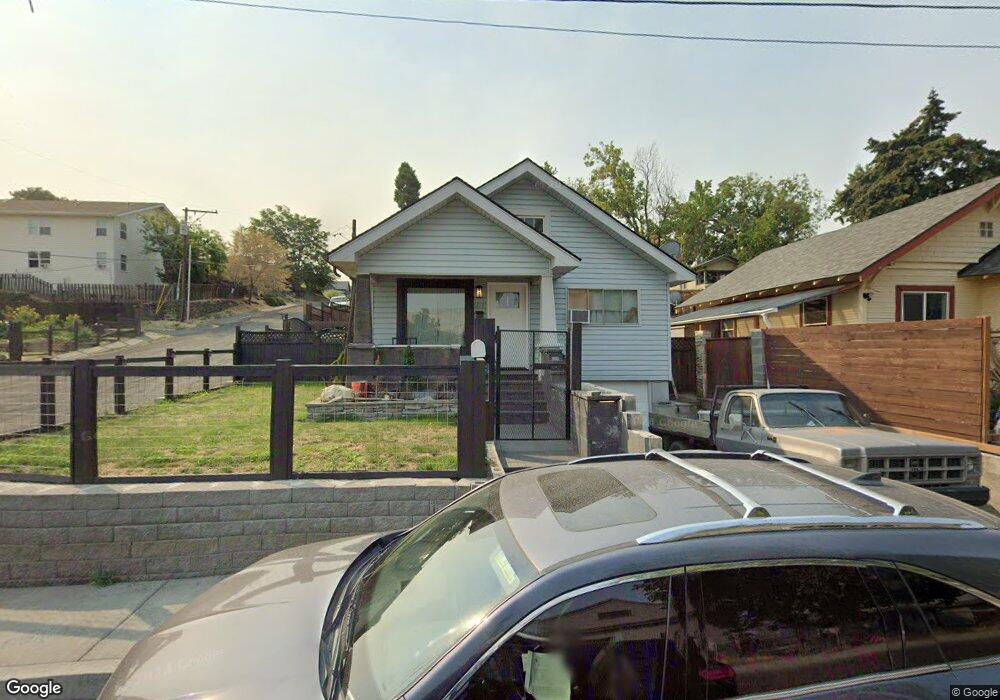 1422 E 10th St, the Dalles, OR 97058 - photo 1