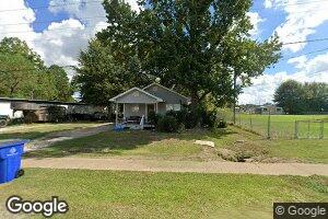 112 N 6th St, Kinder, LA 70648