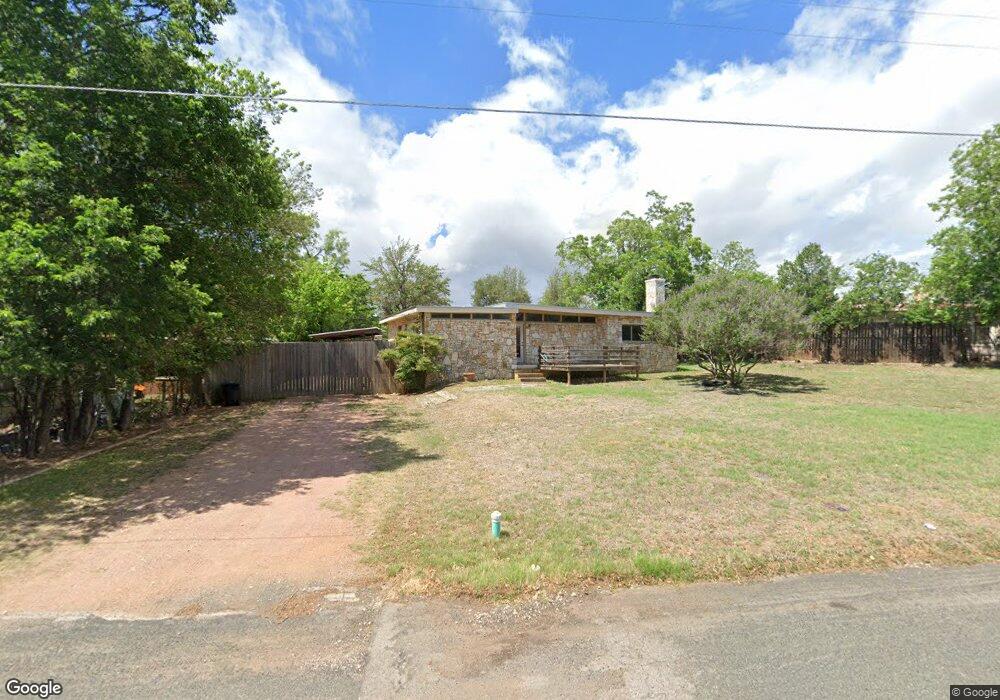 507 Fulton St, Fredericksburg, TX 78624 - photo 1