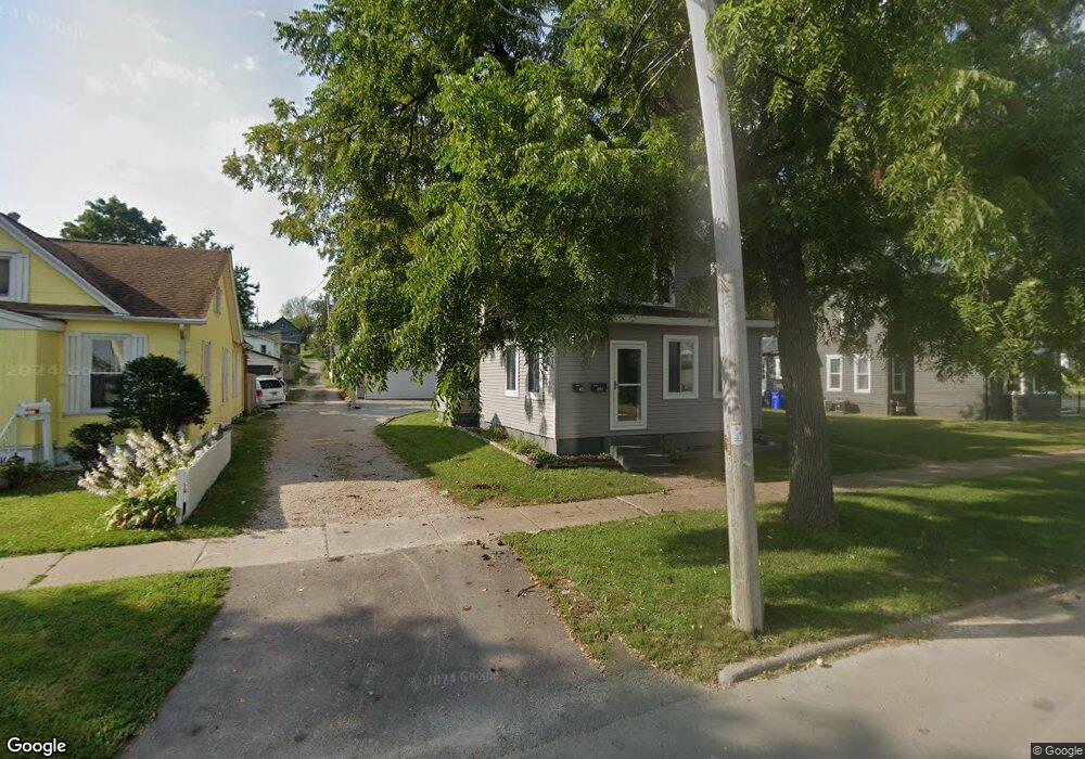 655 15th Ave SW, Cedar Rapids, IA 52404 - photo 1