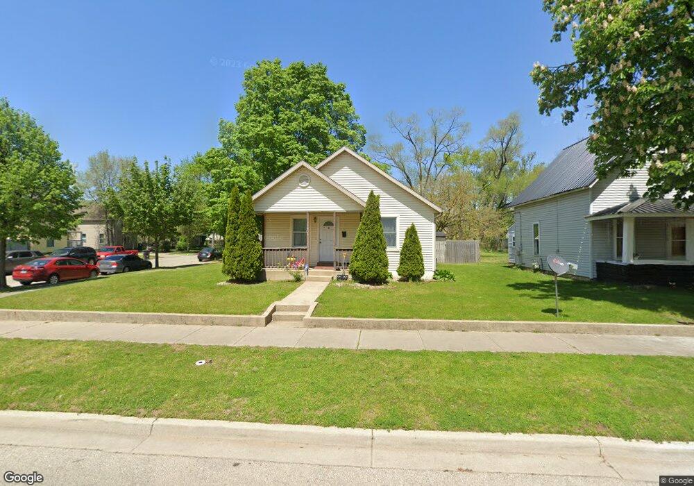 1030 W Garfield Ave, Elkhart, IN 46516 - photo 1