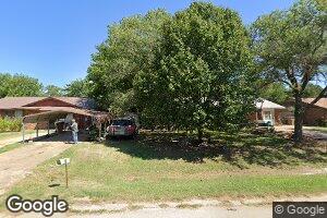 418 E Main St, Maud, OK 74854