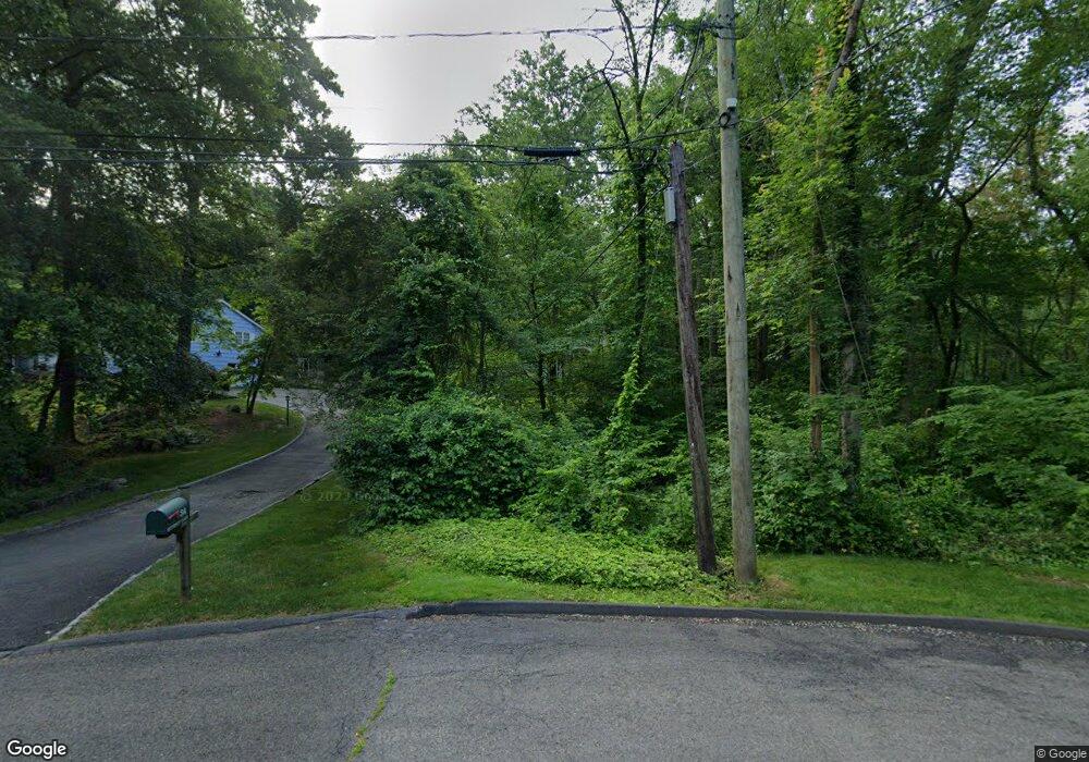 36 Butternut Place, Stamford, CT 06903 - photo 1