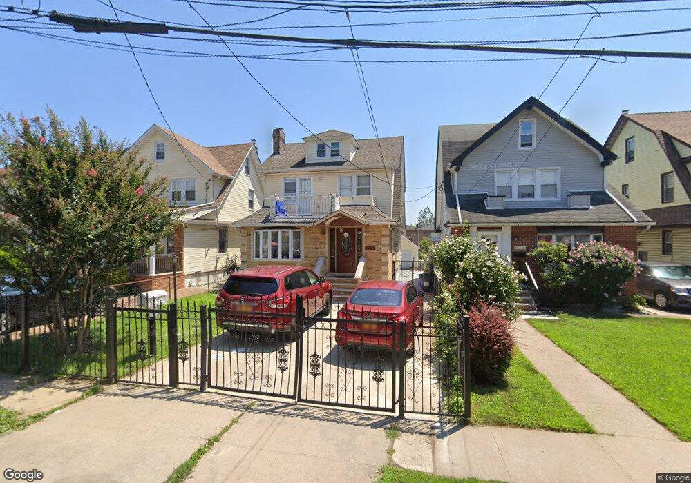 19712 89th Rd, Hollis, NY 11423 - photo 1