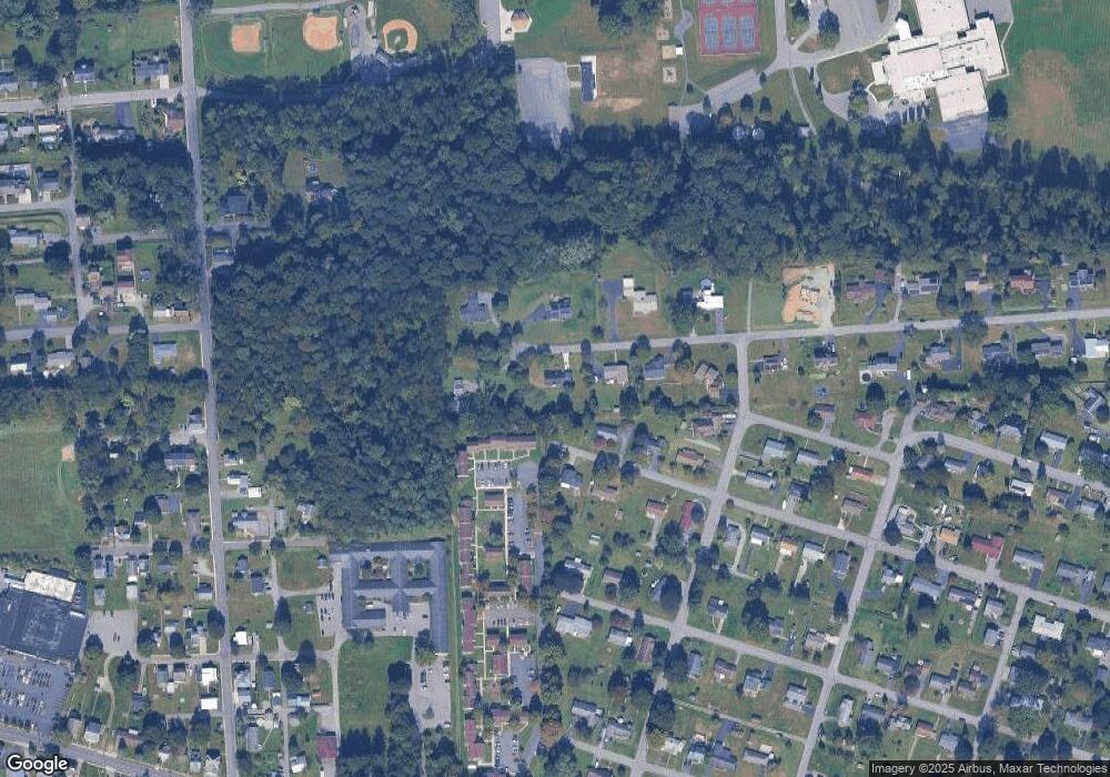 804 Skyview Dr, Milton, PA 17847 - photo 1