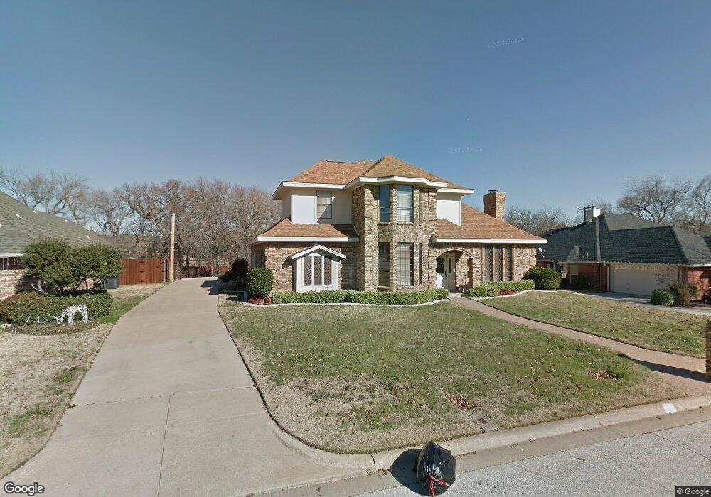 3136 Oakview Dr, Hurst, TX 76054 - photo 1