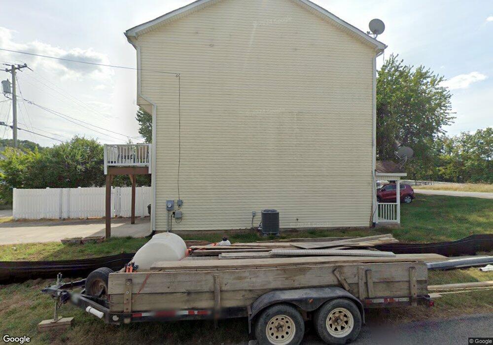 594 N Commerce Ave unit 1, Waynesboro, VA 22980 - photo 1