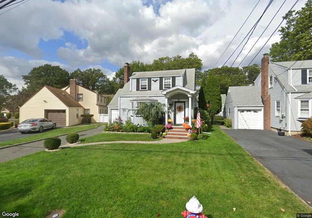 579 Winthrop Rd, Union, NJ 07083 - photo 1