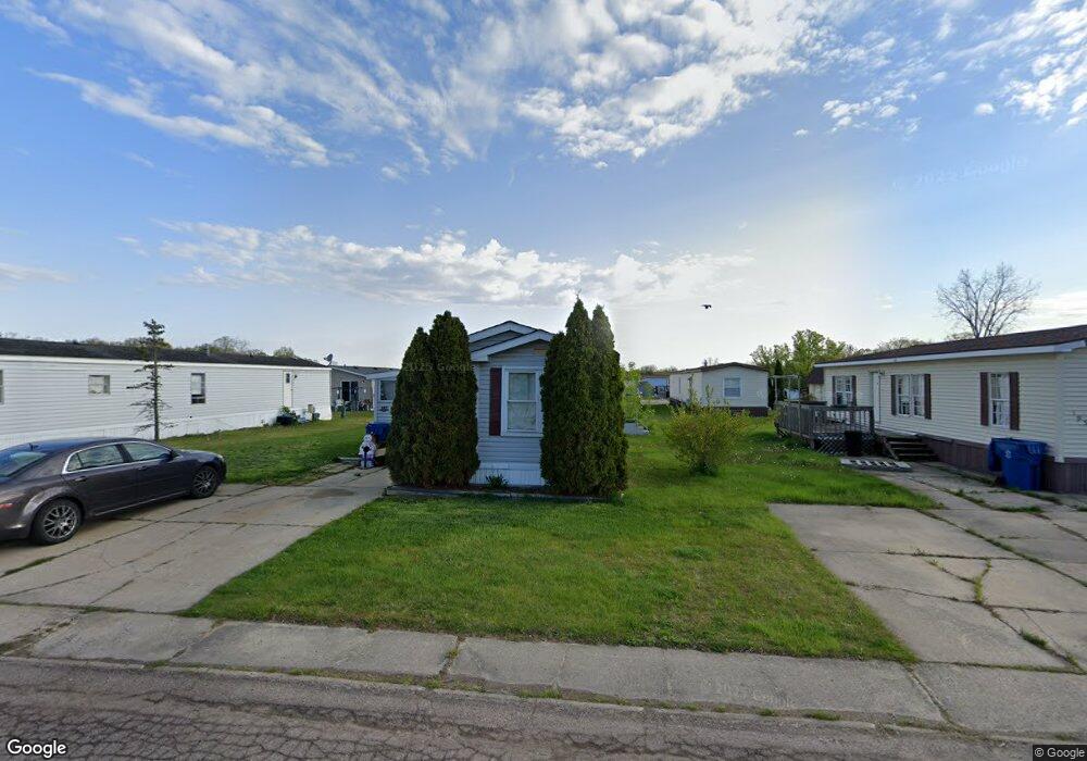 192 Ann Boleyn Ln, Flint, MI 48507 - photo 1