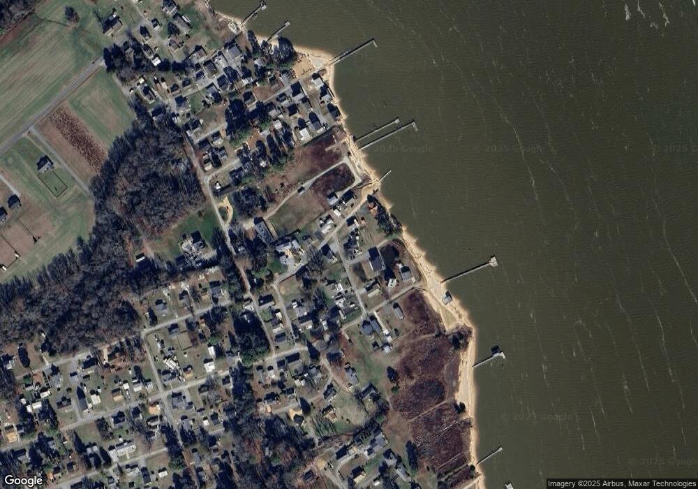 119 River Ln, Dunnsville, VA 22454 - photo 1