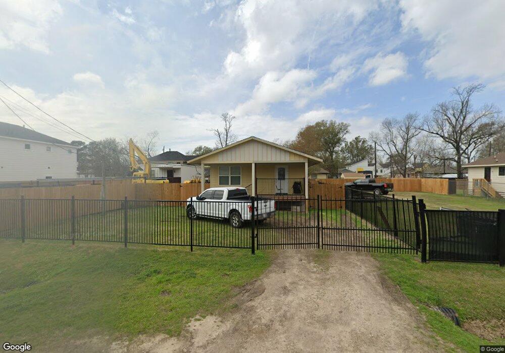 7911 James Franklin St, Houston, TX 77088 - photo 1
