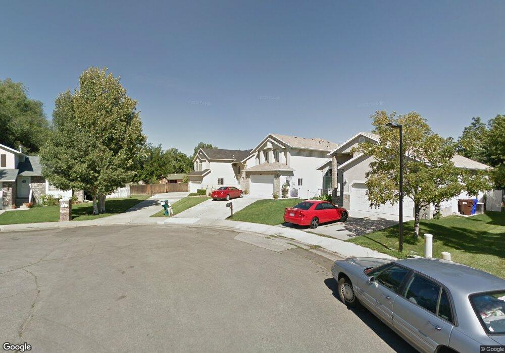 221 E Ashbrook Cir, Midvale, UT 84047 - photo 1