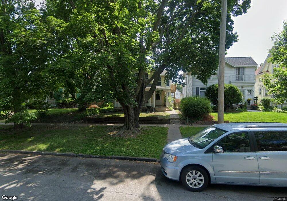 1517 N Perry St, Davenport, IA 52803 - photo 1