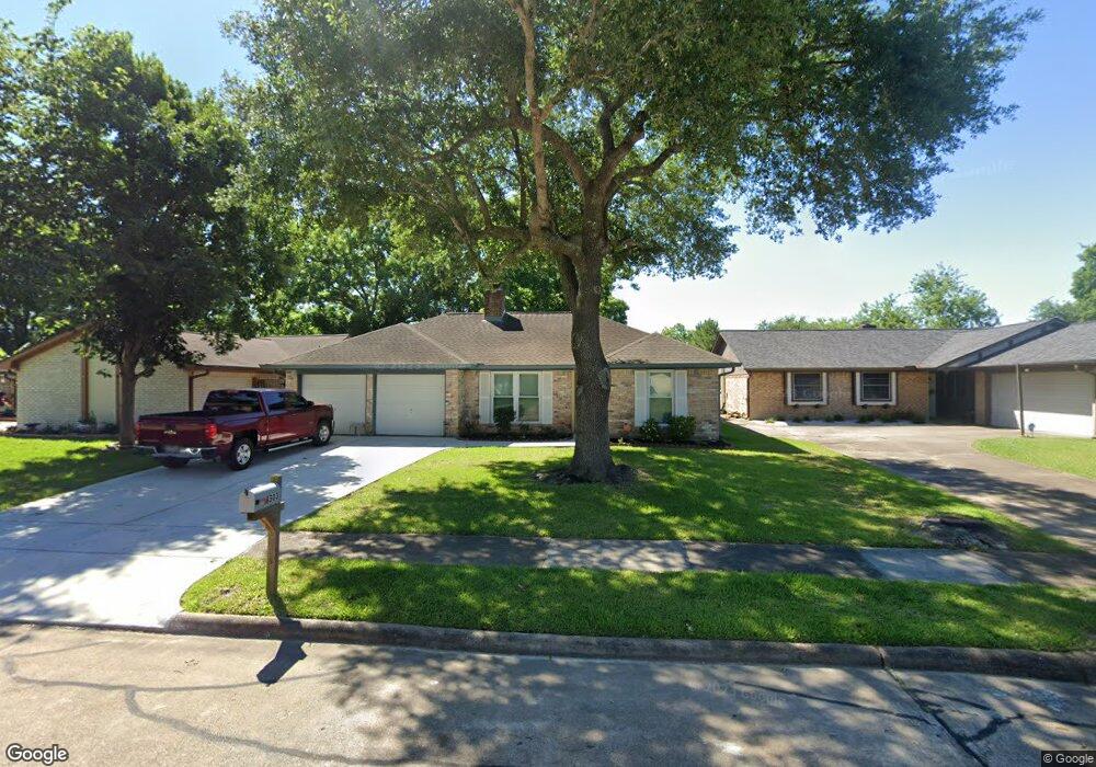 4303 Townes Forest Rd, Friendswood, TX 77546 - photo 1