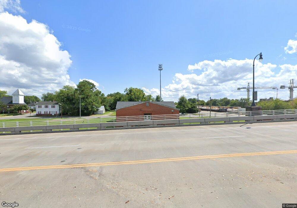 223 13th St, West Point, VA 23181 - photo 1