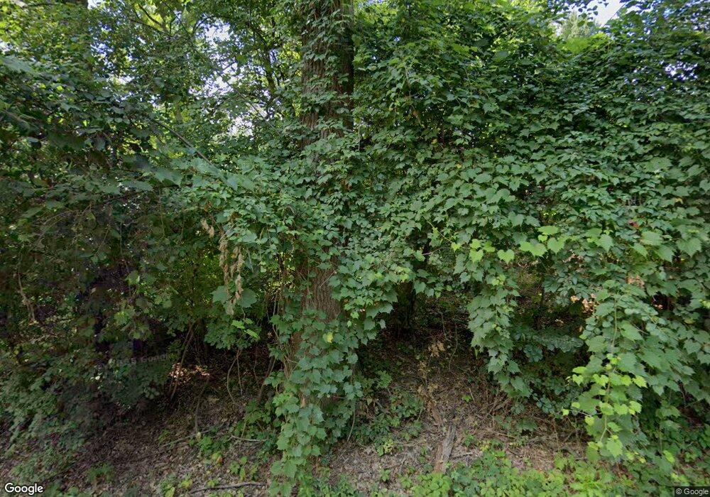 4284 Echo Rd, Bloomfield Hills, MI 48302 - photo 1