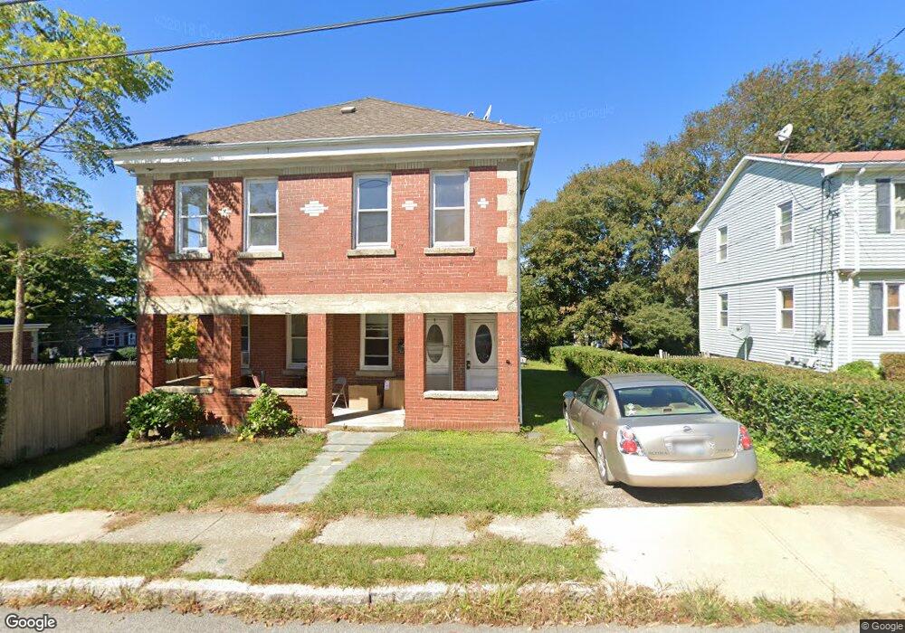 4 Russell Ave, Newport, RI 02840 - photo 1