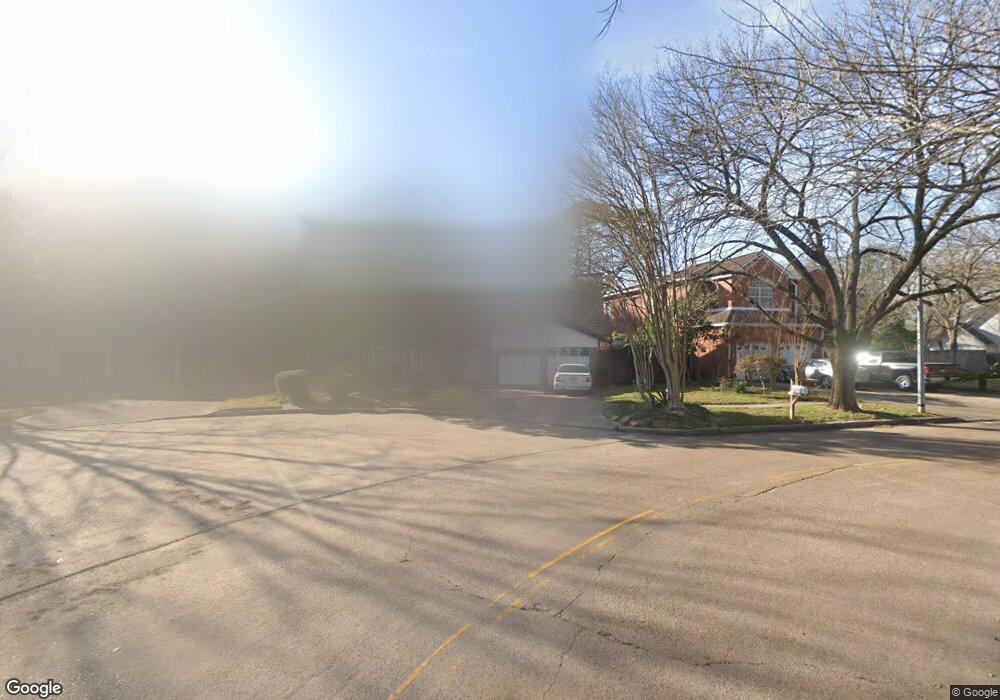 6903 Bent Branch Dr, Houston, TX 77088 - photo 1