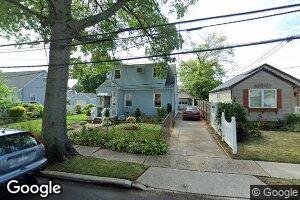 34 Clinton Ave, Rockville Centre, NY 11570