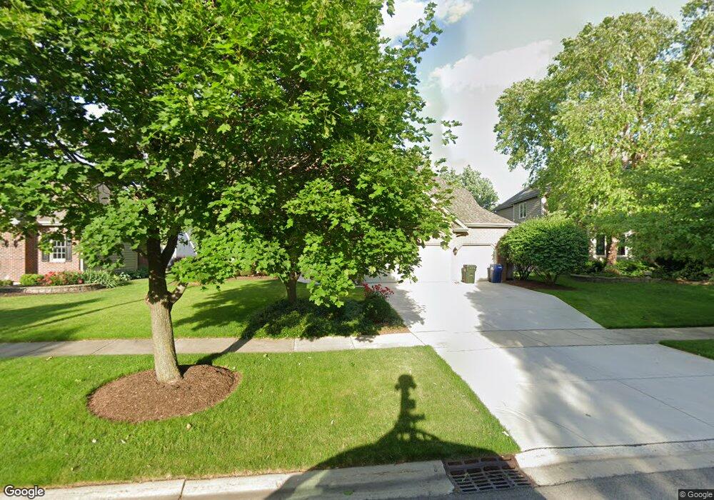 2215 Hillsboro Ln, Naperville, IL 60564 - photo 1