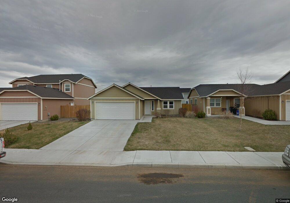 3413 SW Newberry Ave, Redmond, OR 97756 - photo 1