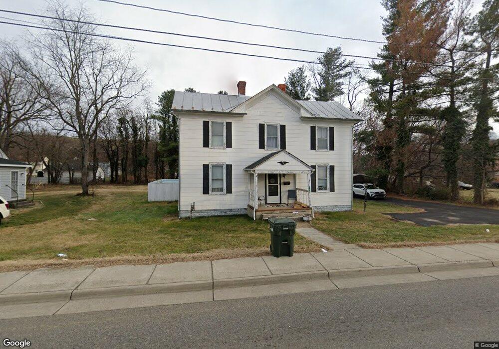 140 N Delphine Ave, Waynesboro, VA 22980 - photo 1