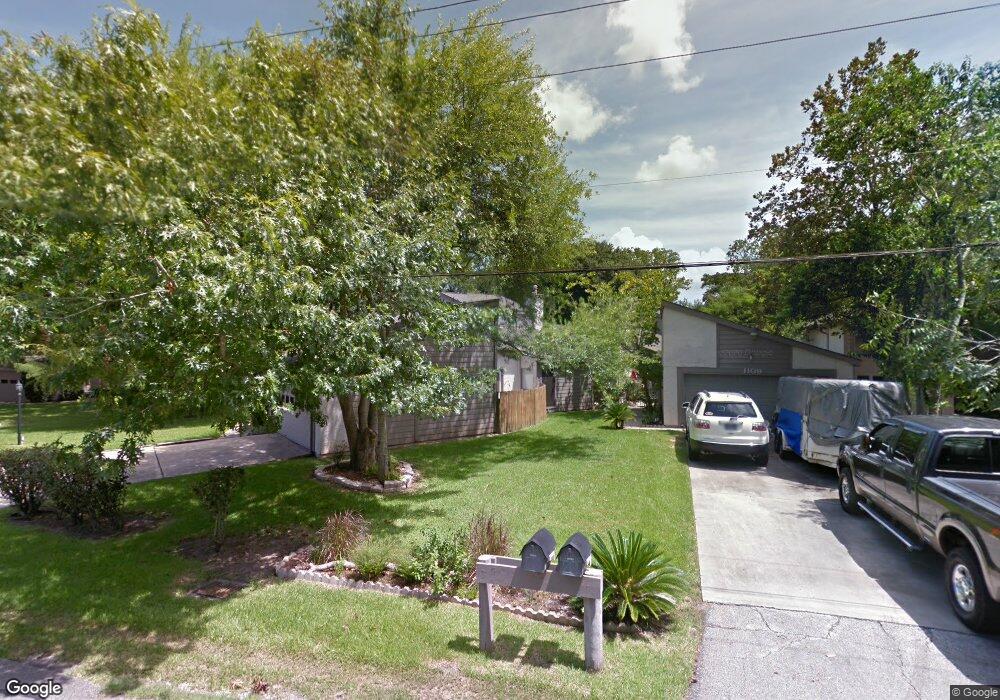 1109 W Winding Way Dr, Friendswood, TX 77546 - photo 1