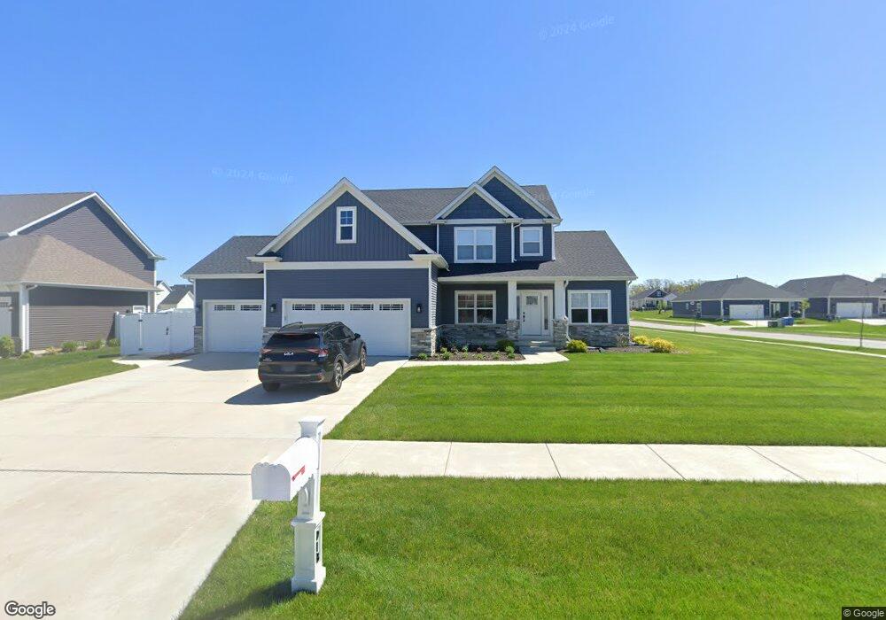 918 Betty Ln, Crown Point, IN 46307 - photo 1