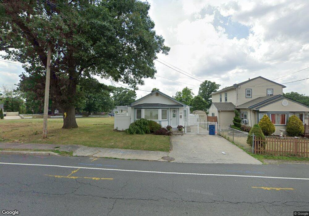 127 Laurence Pkwy, South Amboy, NJ 08879 - photo 1