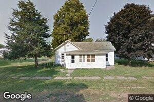 210 East St, Maquon, IL 61458