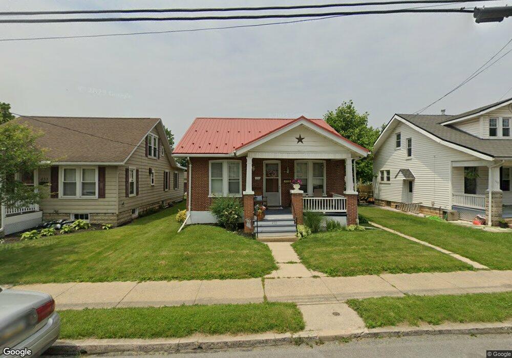 453 S 4th St, Chambersburg, PA 17201 - photo 1