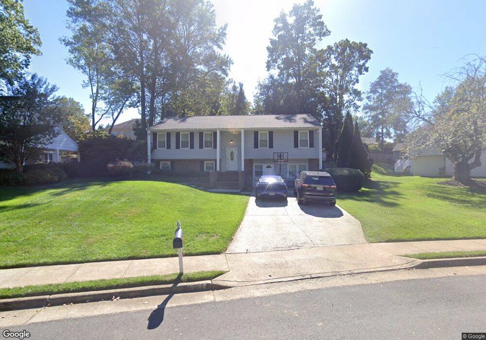 8525 Connirae Ln, Vienna, VA 22182 - photo 1