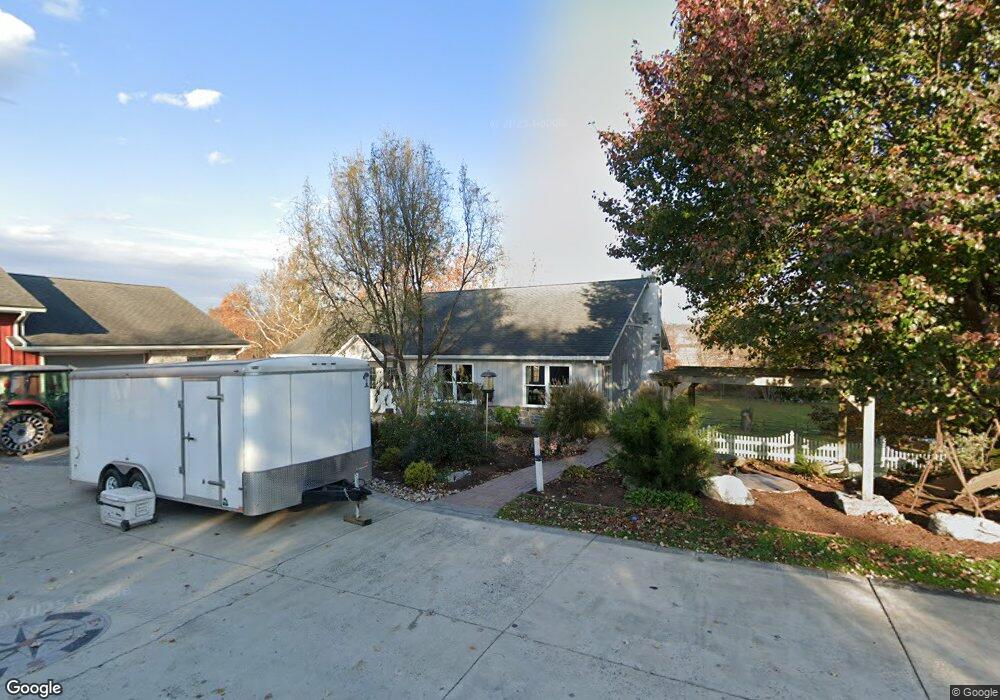 946 Creek Rd, Leola, PA 17540 - photo 1