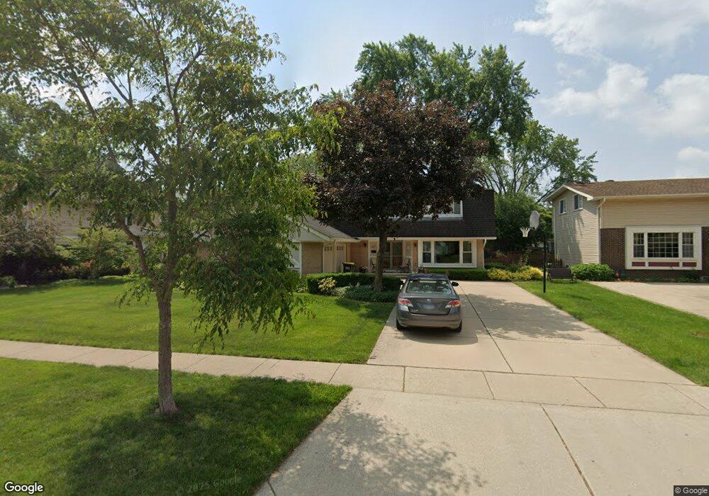 4477 Gettysburg Dr, Rolling Meadows, IL 60008 - photo 1