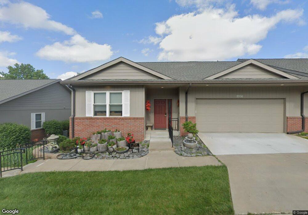 2936 SW Brewster Ct, Topeka, KS 66611 - photo 1