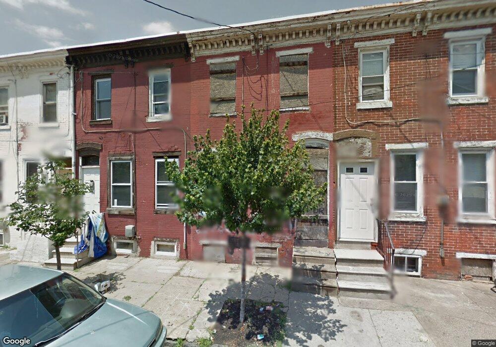 319 Sycamore St, Camden, NJ 08103 - photo 1