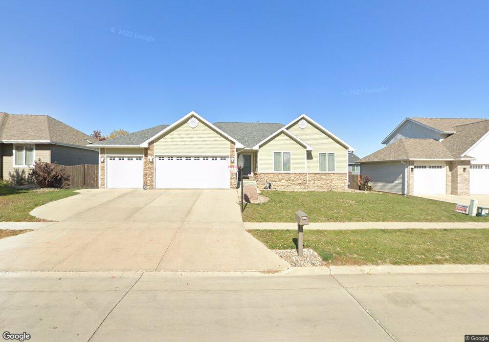 2506 N 6th Ave E, Newton, IA 50208 - photo 1