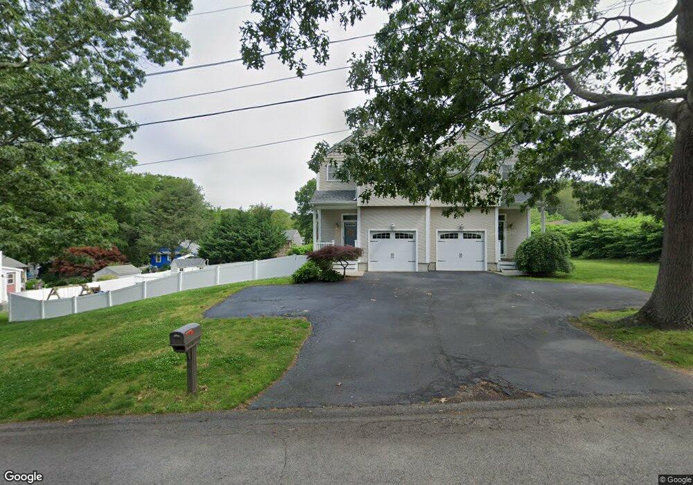 93 Old Pine Rd unit 2, Narragansett, RI 02882 - photo 1